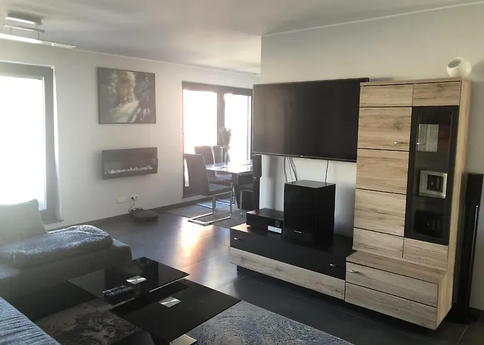 Entire In - 2 Bedrooms *