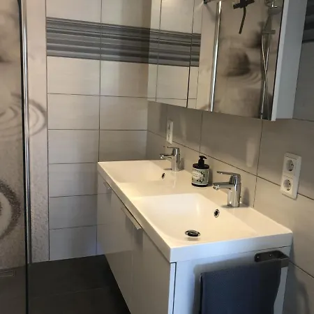 Entire In - 2 Bedrooms Schieren