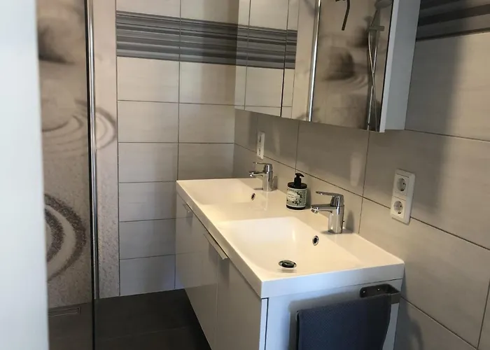 Entire In - 2 Bedrooms Schieren